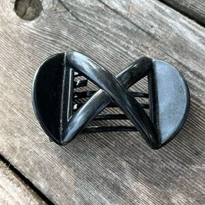 Goody crisscross black plastic hair clip
